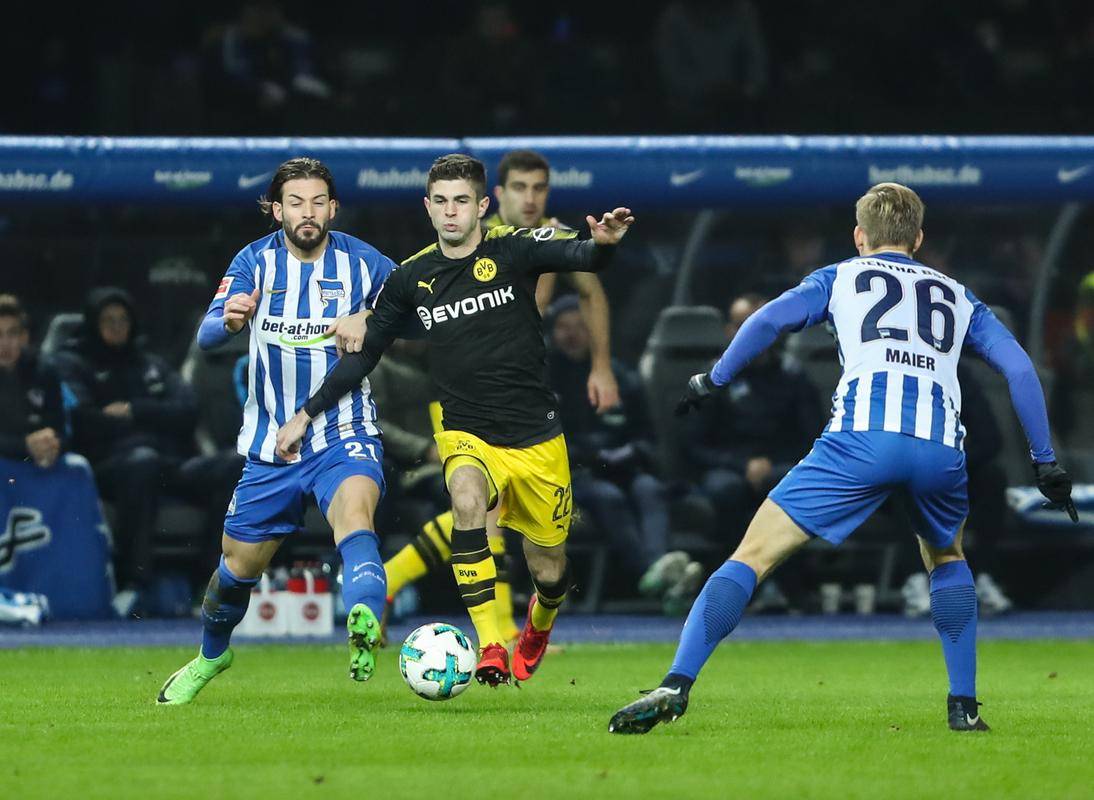 柏林赫塔在比赛中展现出色的球技