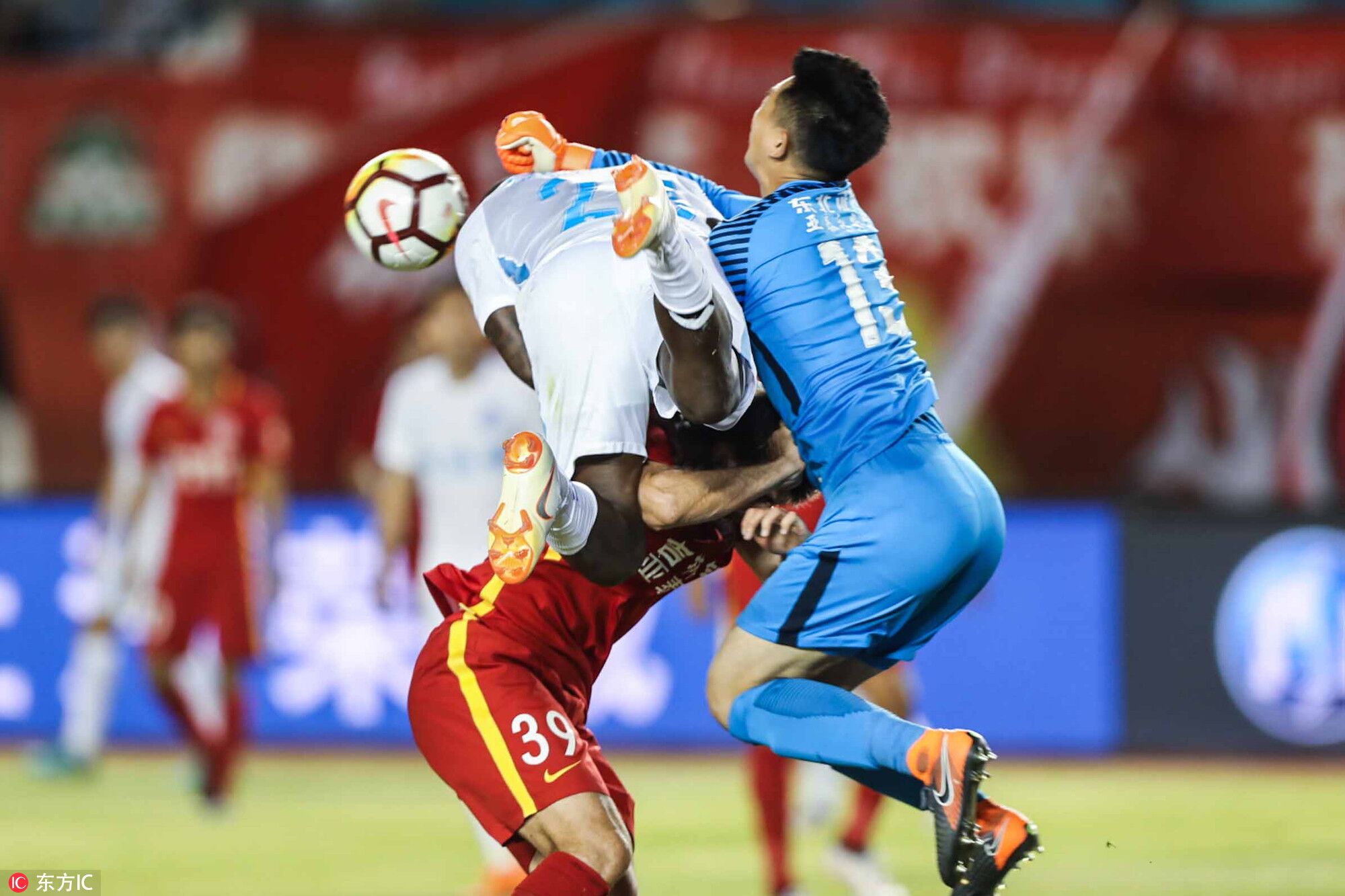 B体育体育网页版入口-包含亚眠主场拿分，保级形势略有缓解的词条