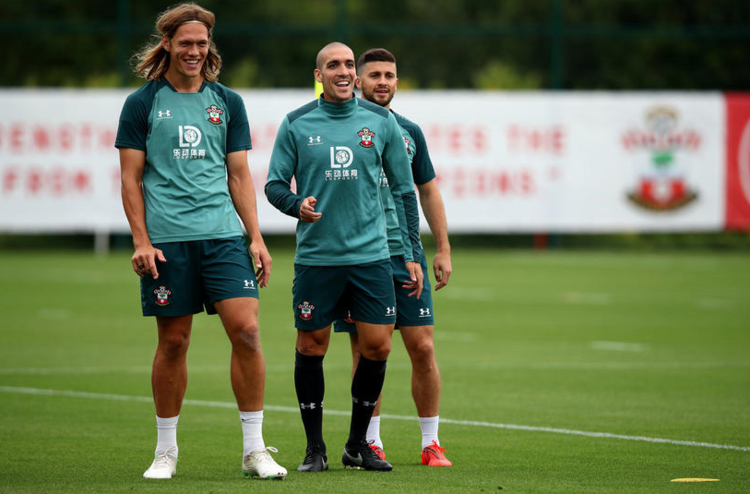 包含实力悬殊悬殊，斯特拉斯堡客场溃败对手的词条