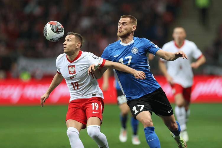 B体育体育培训-包含冰岛队在主场比赛中赢得士气大增的词条