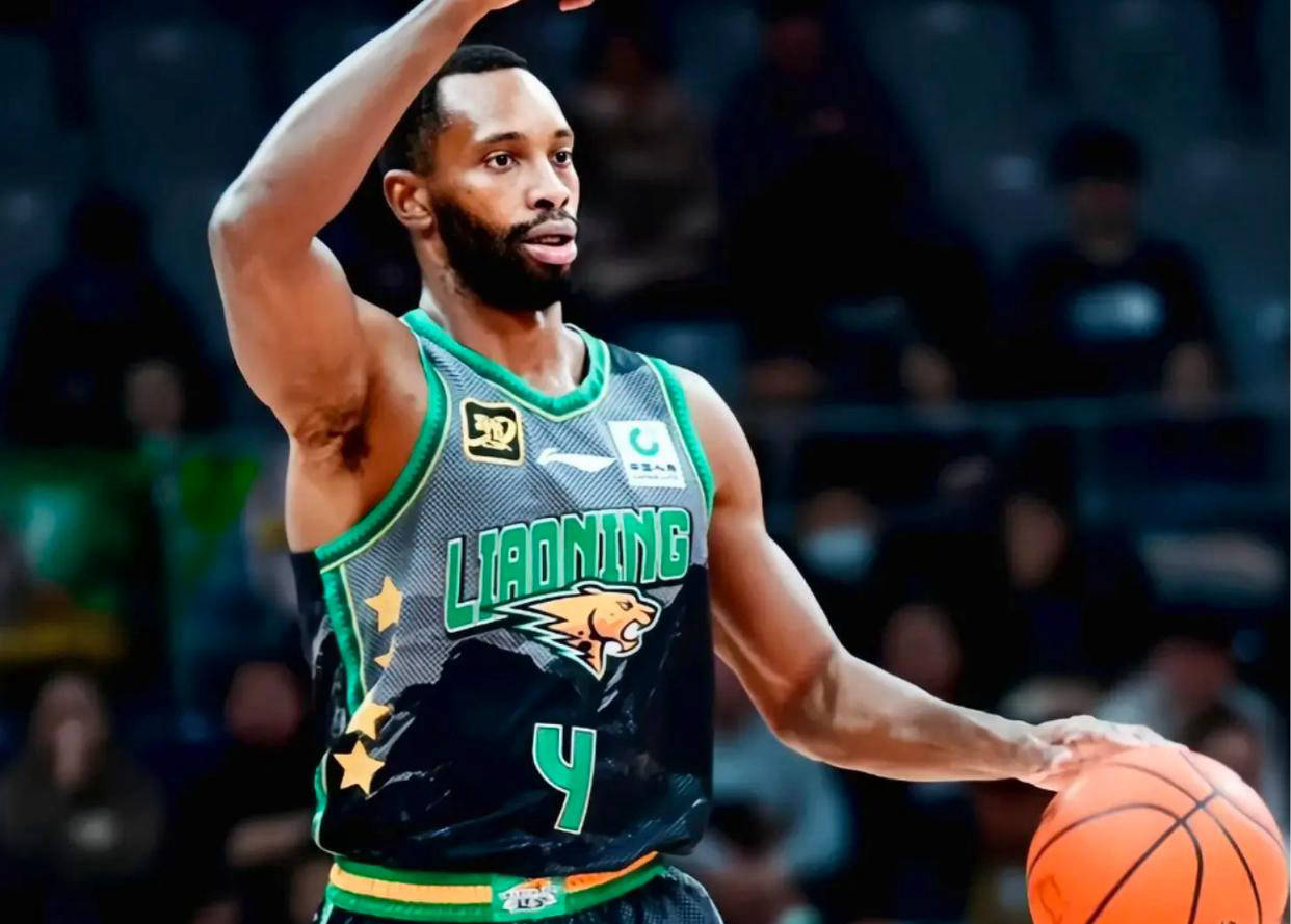 B体育体育官方入口-人队防守失常，季后赛前景不容乐观