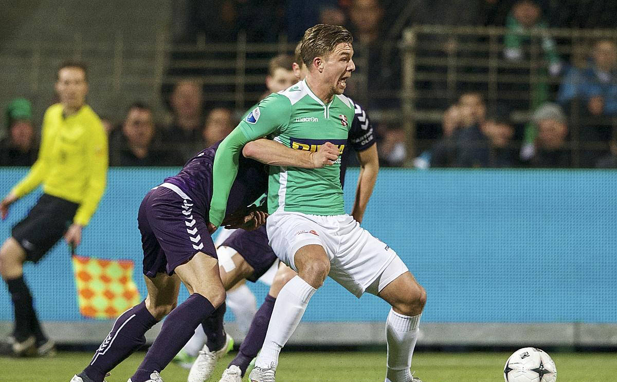 B体育体育竞技-欧塞尔城客场逼平西班牙人，保持不败的简单介绍