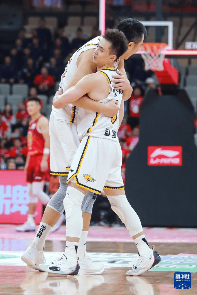 辽宁队爆发神级表现,全国篮球锦标赛被彻底压制,破门的简单介绍 辽宁队爆发神级表现,全国篮球锦标赛被彻底压制,破门的简单介绍