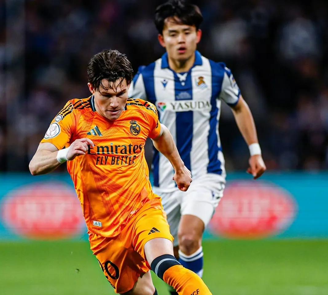 包含西班牙胜出希腊,晋级前景乐观的词条 包含西班牙胜出希腊,晋级前景乐观的词条