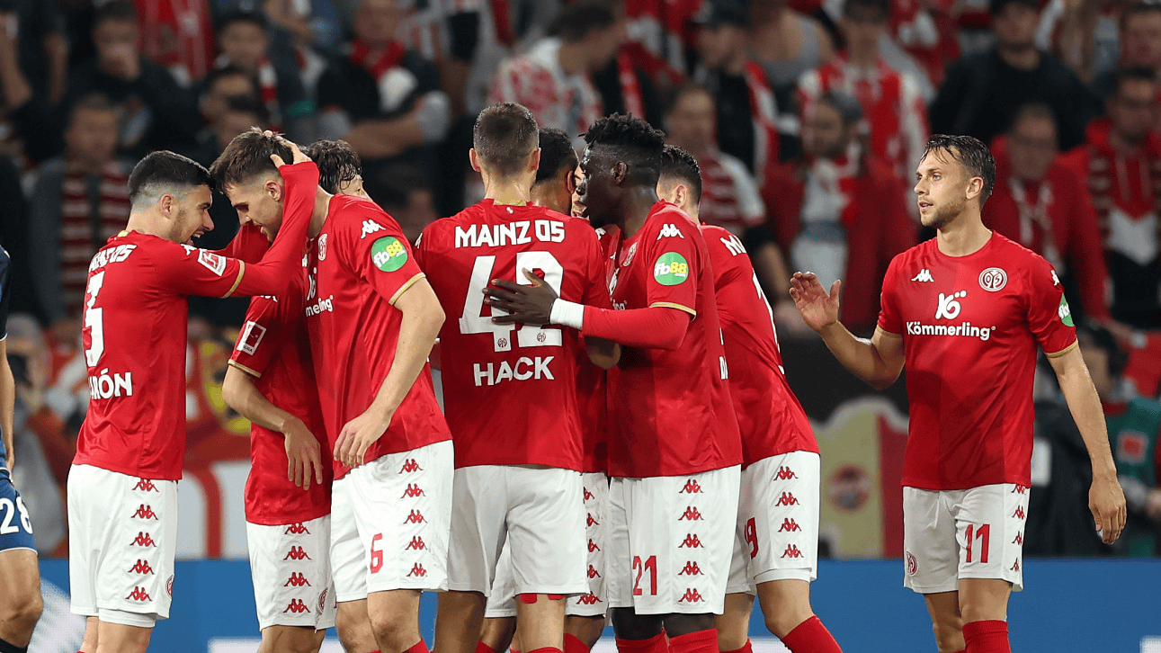 汉堡主场战平科隆，保级形势再度陷入困境的简单介绍