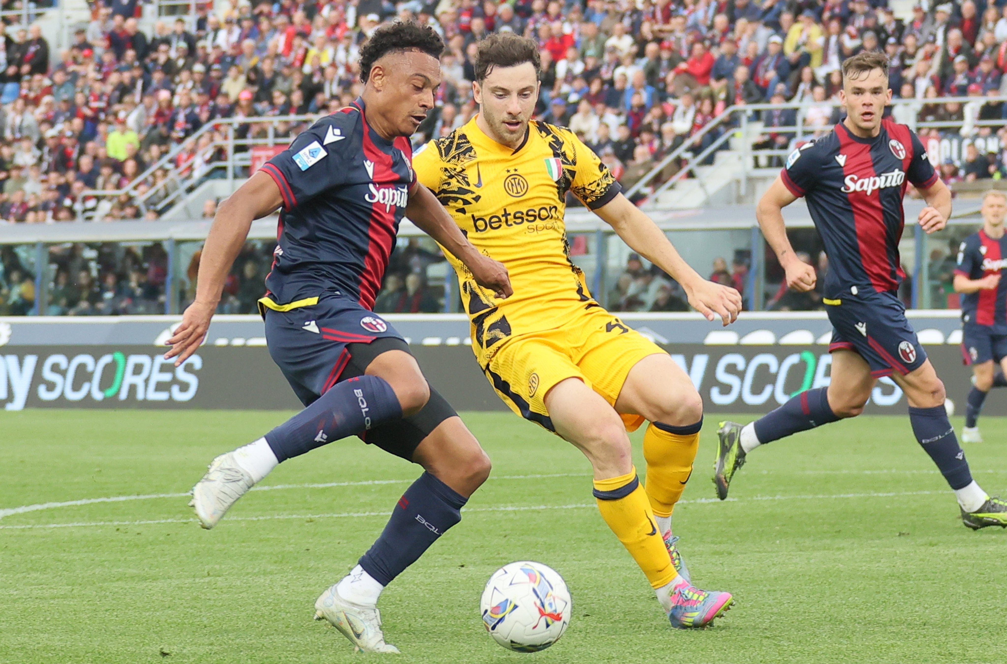 B体育体育官网入口-国米领跑积分榜，卡利亚里击败博洛尼亚