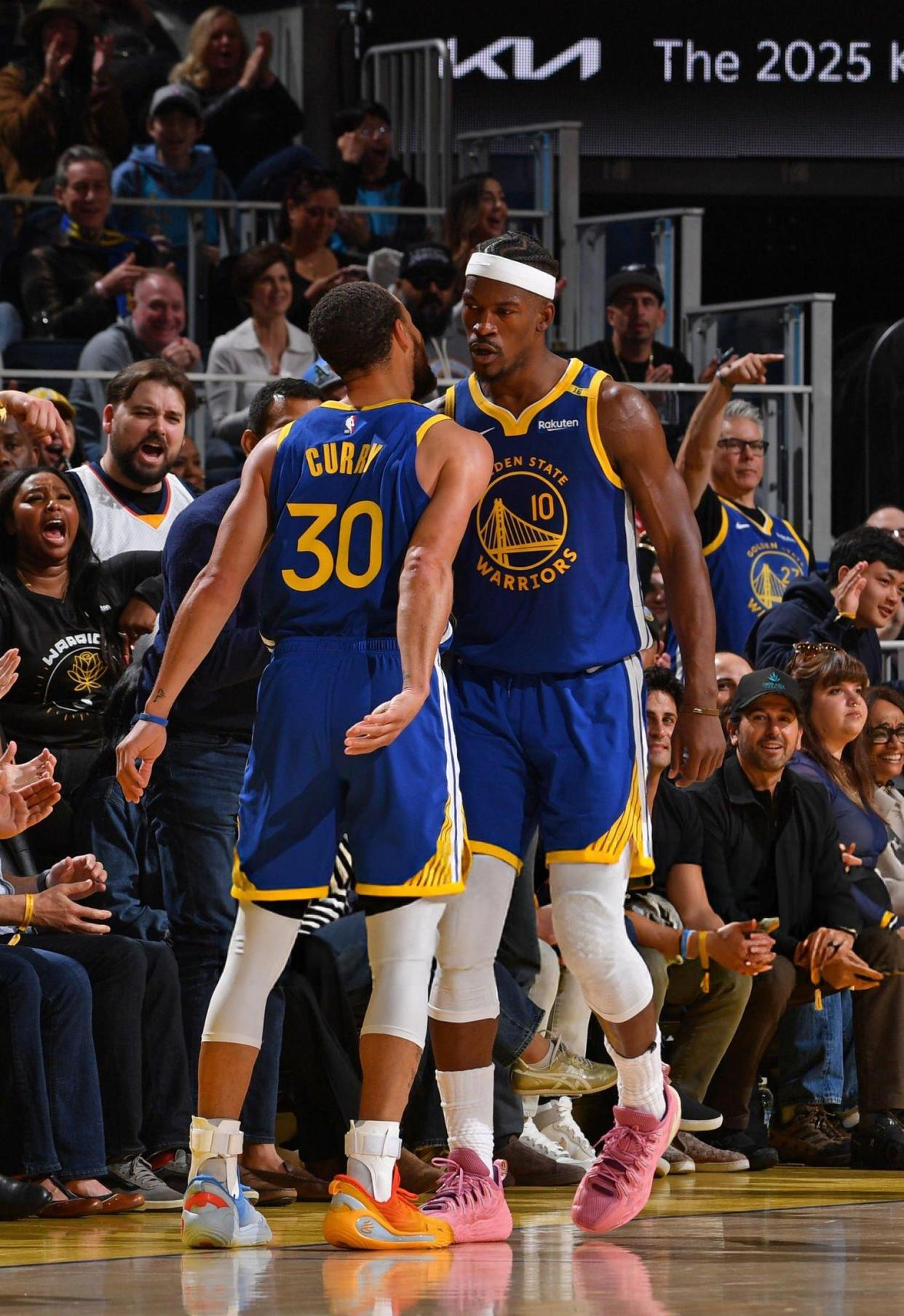 包含勇士主场大胜掘金，库里一鸣惊人的词条