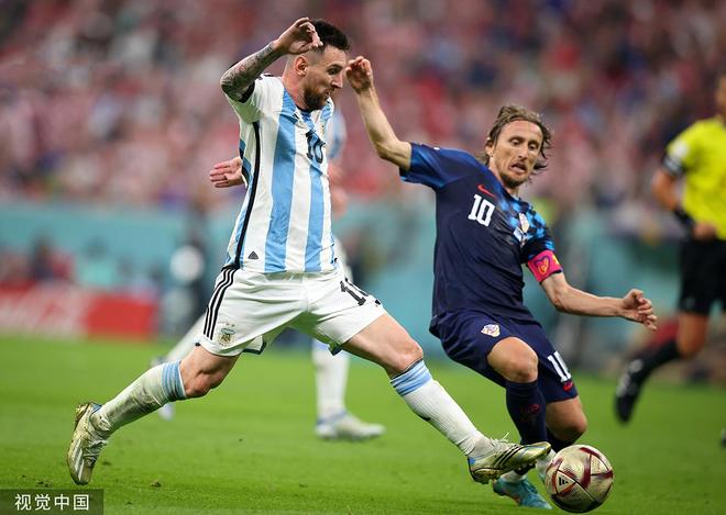 阿根廷球队壮志凌云,成功晋级 阿根廷球队壮志凌云,成功晋级