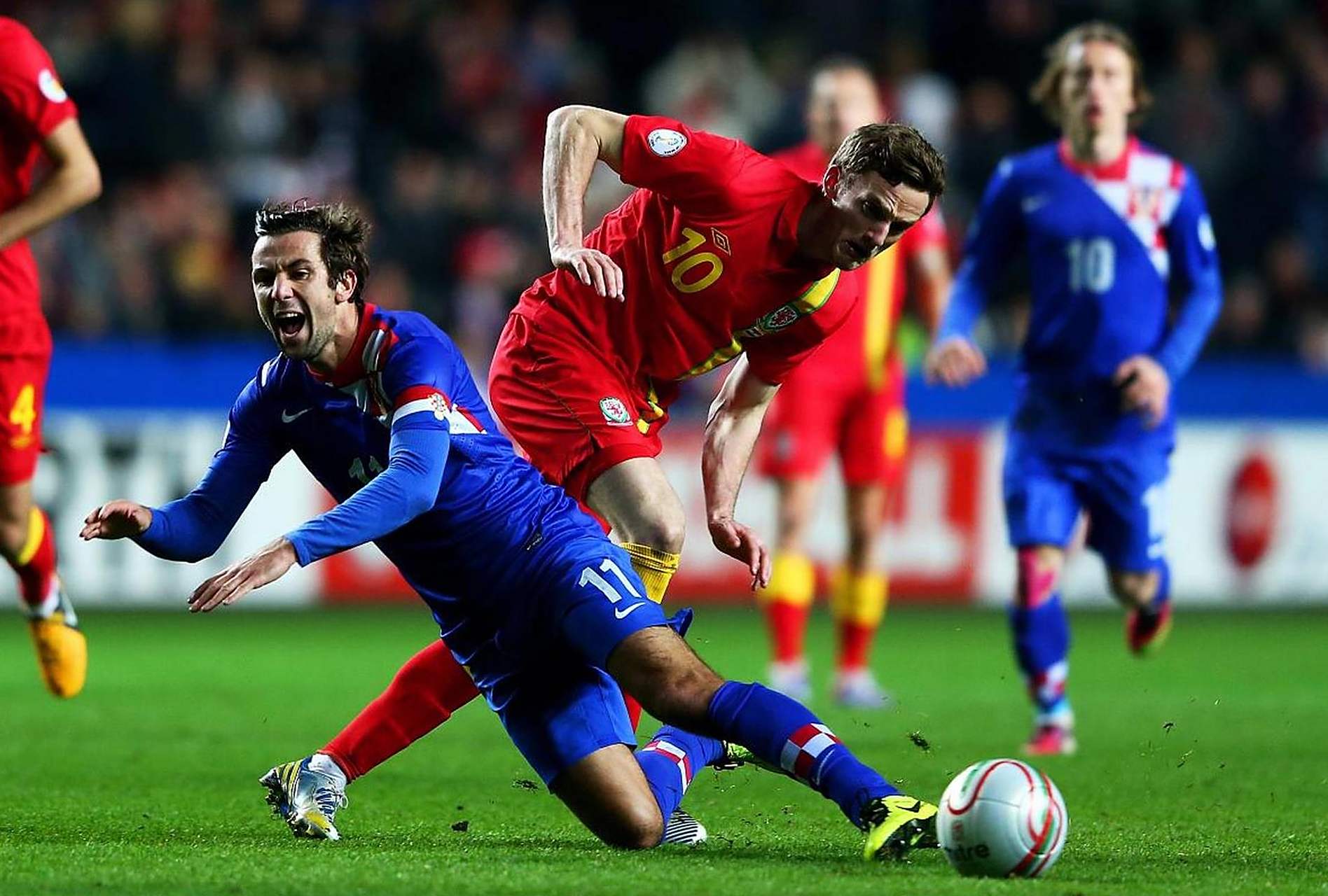 B体育体育网站入口-英格兰迎战克罗地亚：欧预赛关键之战的简单介绍