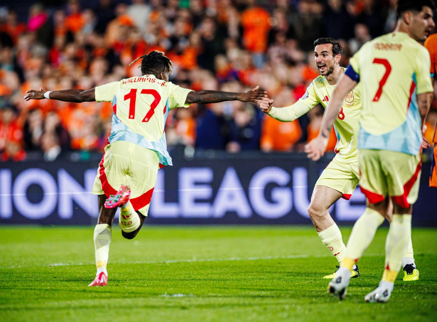 B体育体育活动-包含荷兰队以绝佳表现战胜强敌的词条